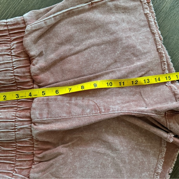 Pink Lily high waisted shorts - Picture 4 of 5